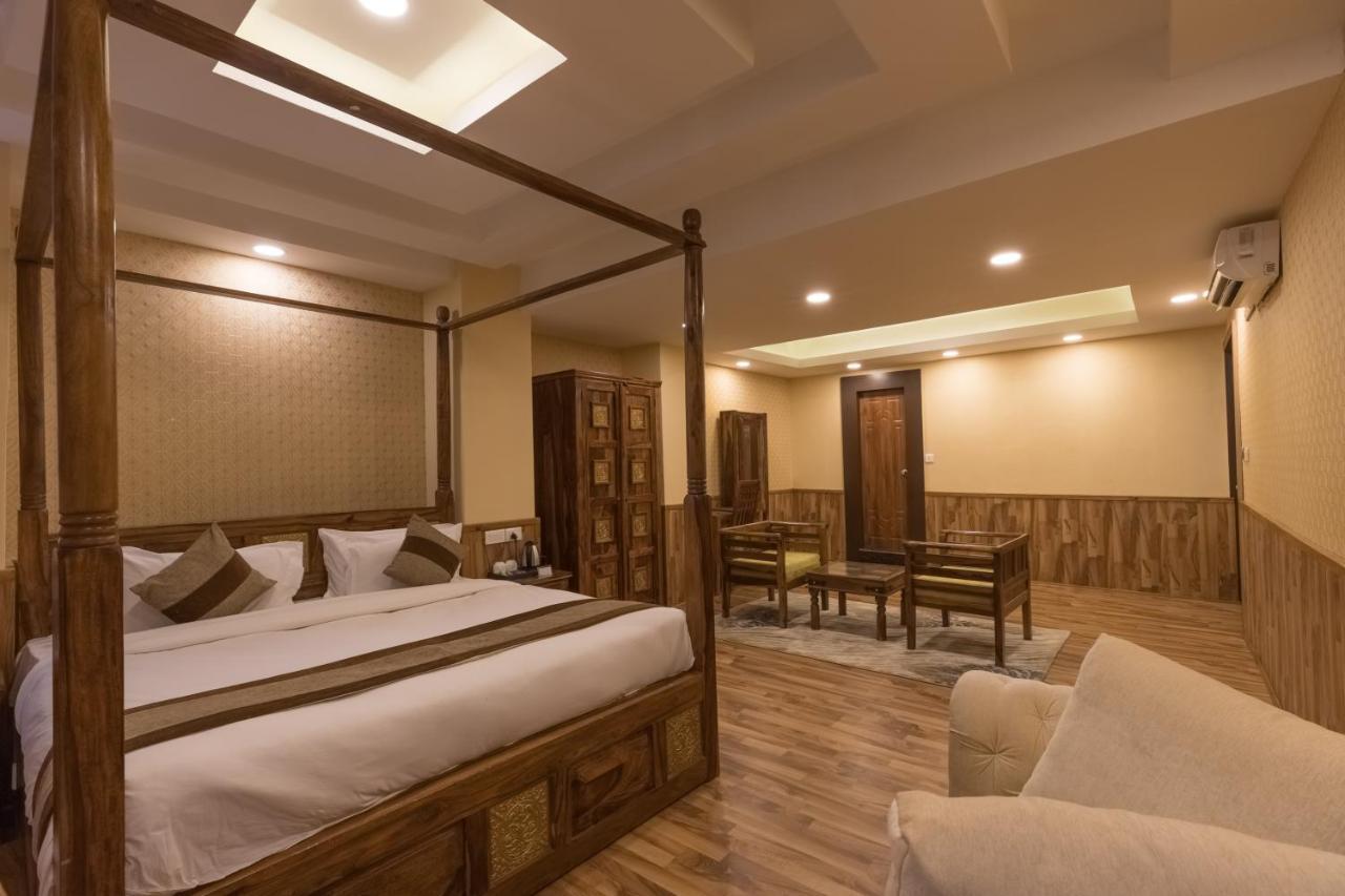 Capital O 624 Hotel Rudra View Pvt. Ltd. Pashupatināth Eksteriør billede